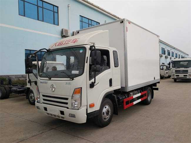大運排半冷藏車(國五型)